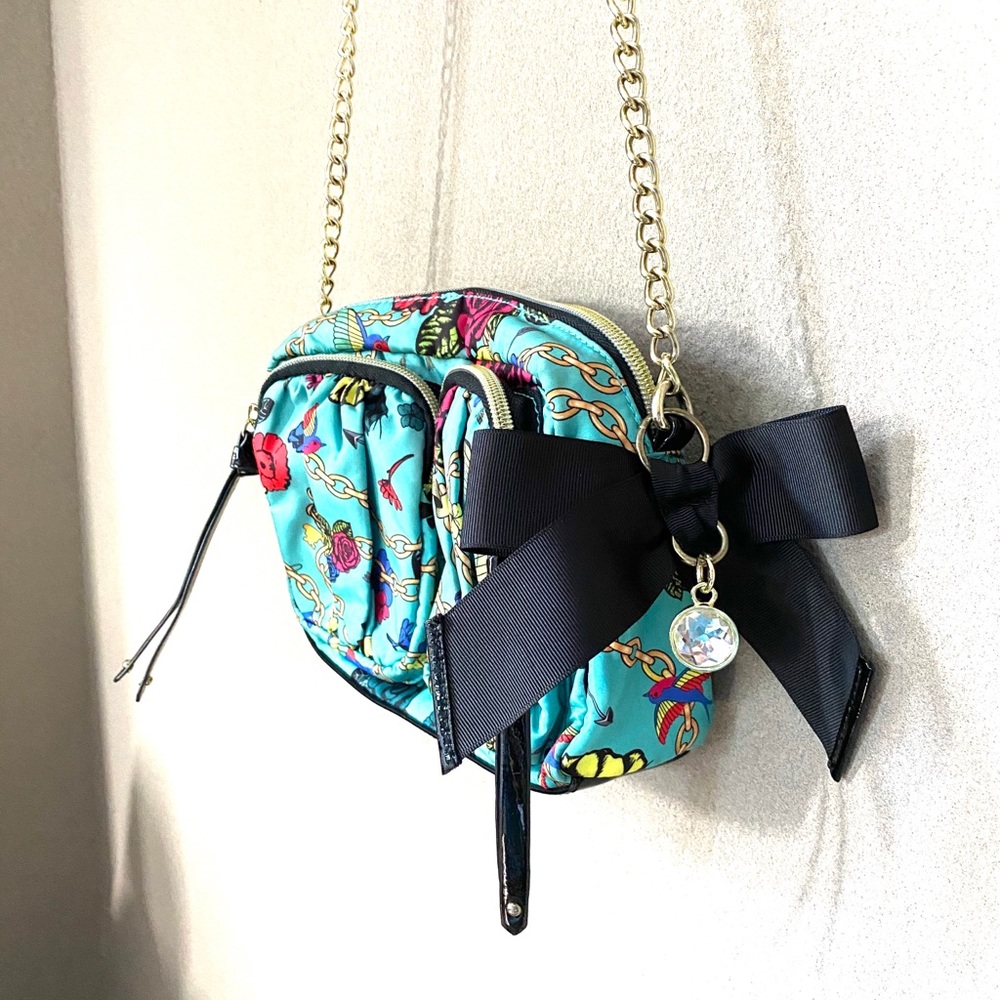 Betsy Johnson shoulder bag ❤️❤️